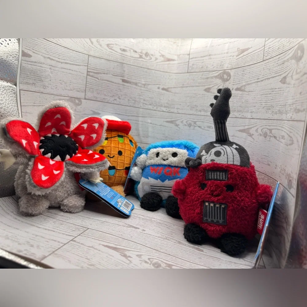 Bum Bumz Netflix Stranger Things 4.5-In 4 Pack Collectible Complete Collection - Picture 1 of 10
